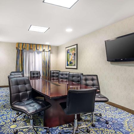 Best Western Plus Waynesboro Eksteriør billede